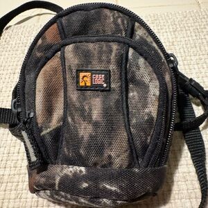 Camouflage camera case